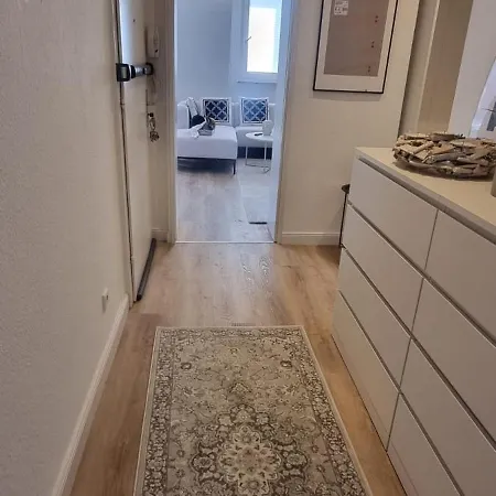 Zentrumsnahe 4 Etagenwohnung Fuer Bis Zu 7 Personen Lejlighed Essen