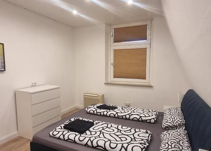 公寓 Zentrumsnahe 4 Etagenwohnung Fuer Bis Zu 7 Personen 埃森